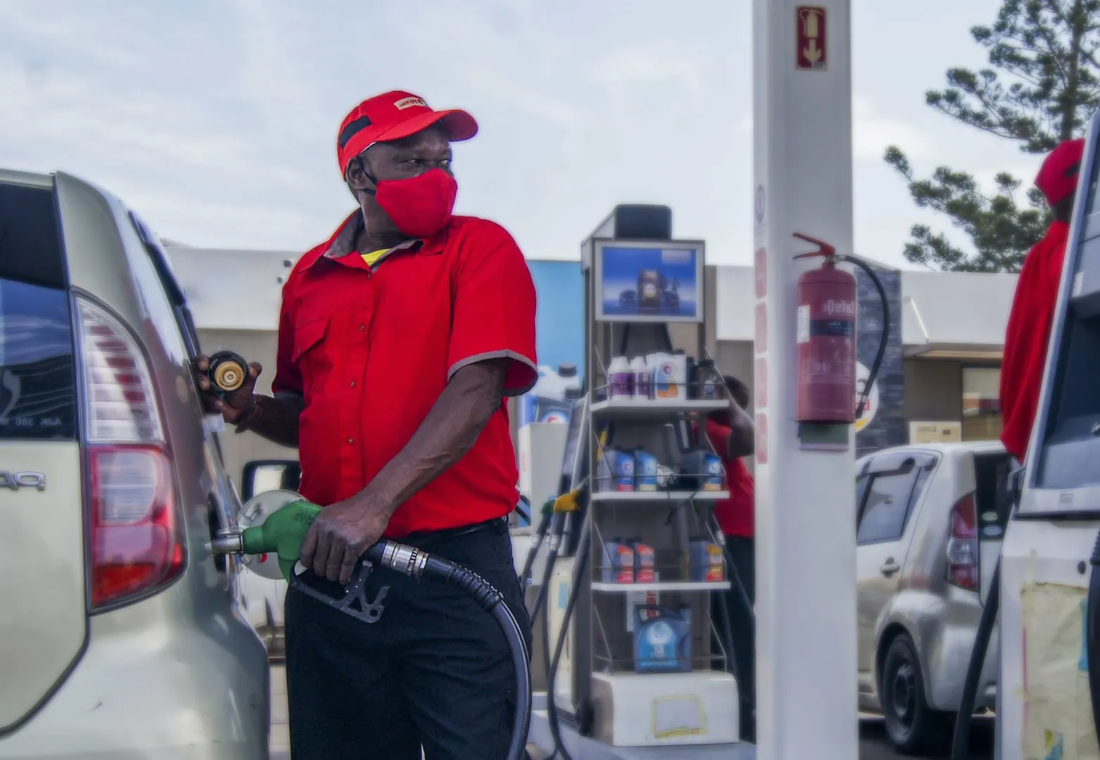 Queda na Produção de Petróleo Ameaça Preços dos Combustíveis em Moçambique