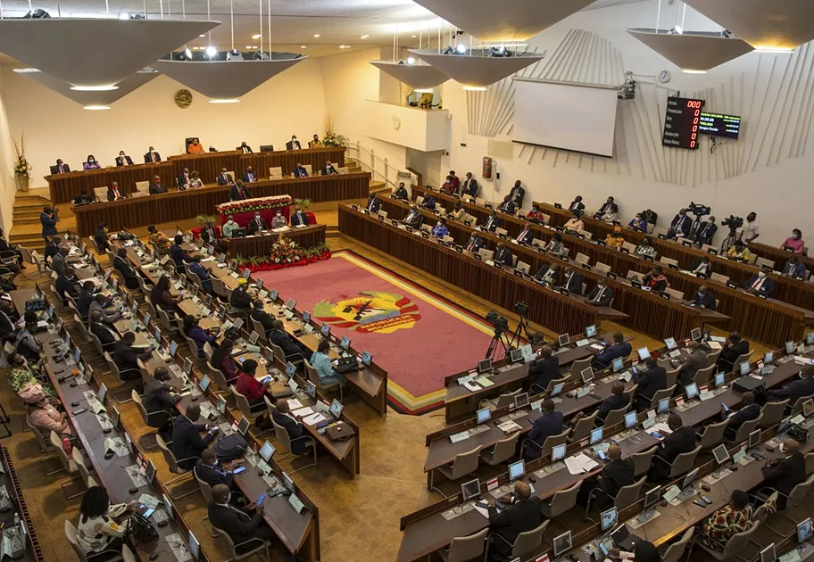 Moçambique Aprova Lei Histórica para Impulsionar o Investimento Privado