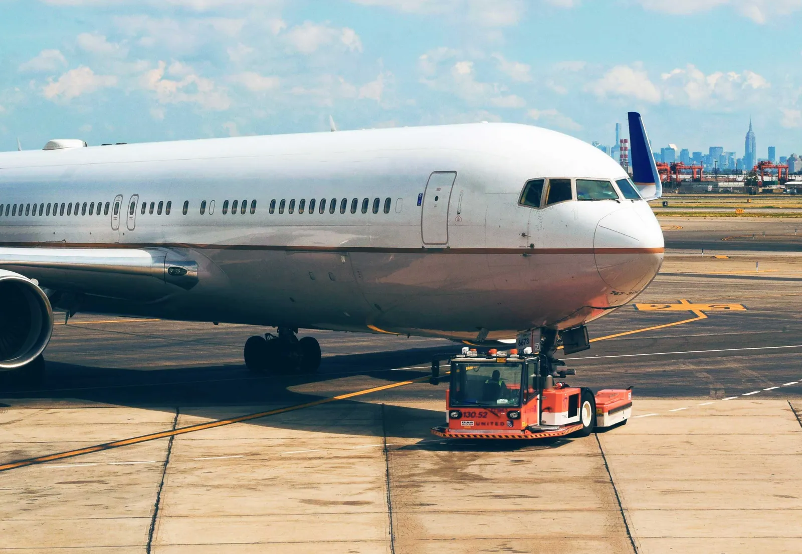 Crise Aérea em Moçambique: Mex Encerra Voos e Deixa Futuro da LAM em Suspense!