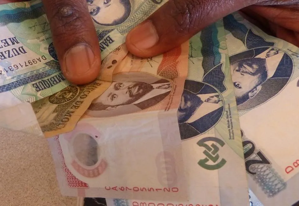 Alerta Económico: Angola e Moçambique Enfrentam Desafios de Endividamento
