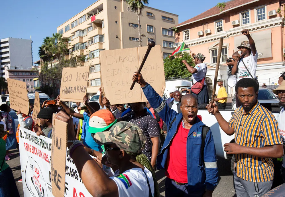 Operação Dudula, o Movimento Anti-Imigrante da África do Sul e seu Impacto nos Moçambicanos