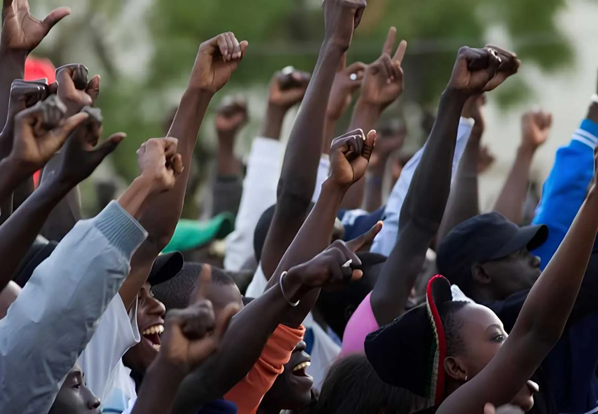 Moçambique Ascende no Índice da Democracia, mas Mantém Pontuação