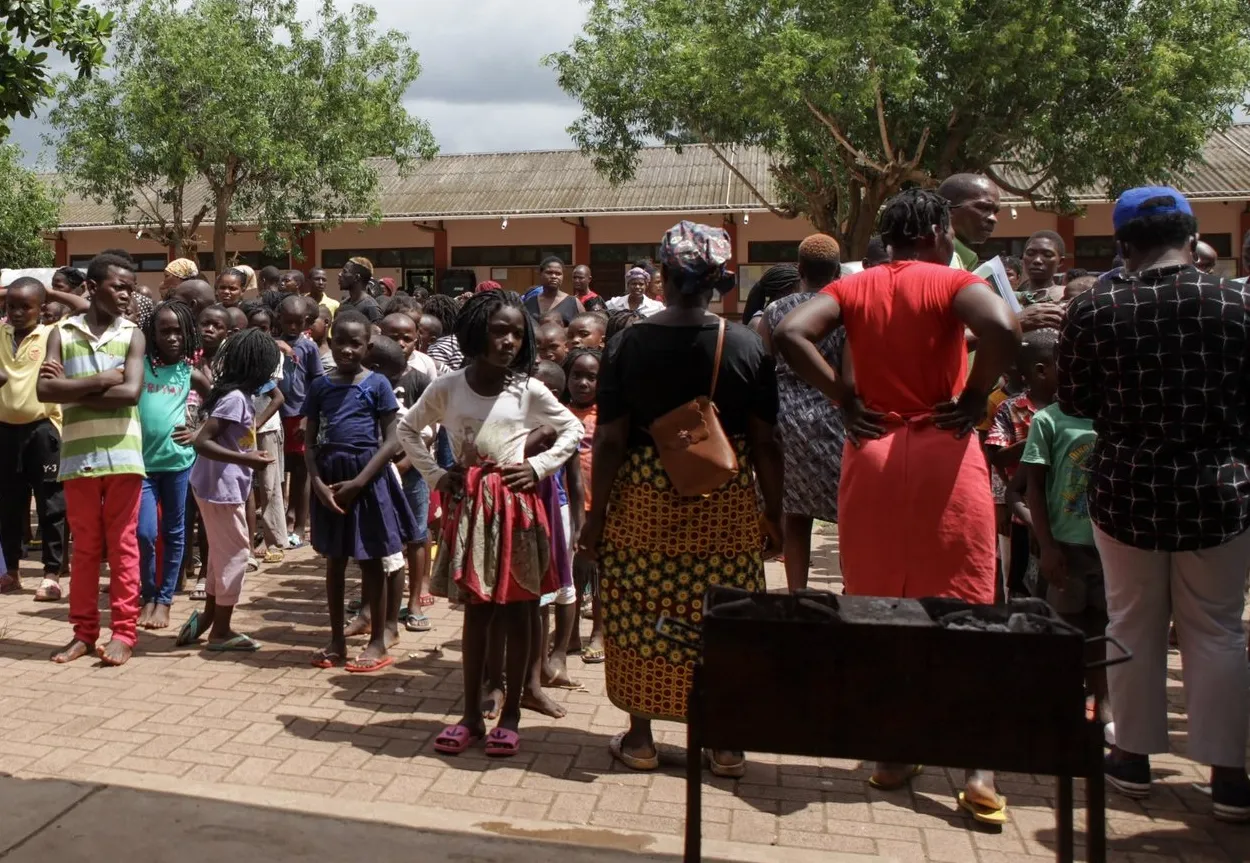 Centros de Acolhimento em Maputo Abarrotados Após Inundações