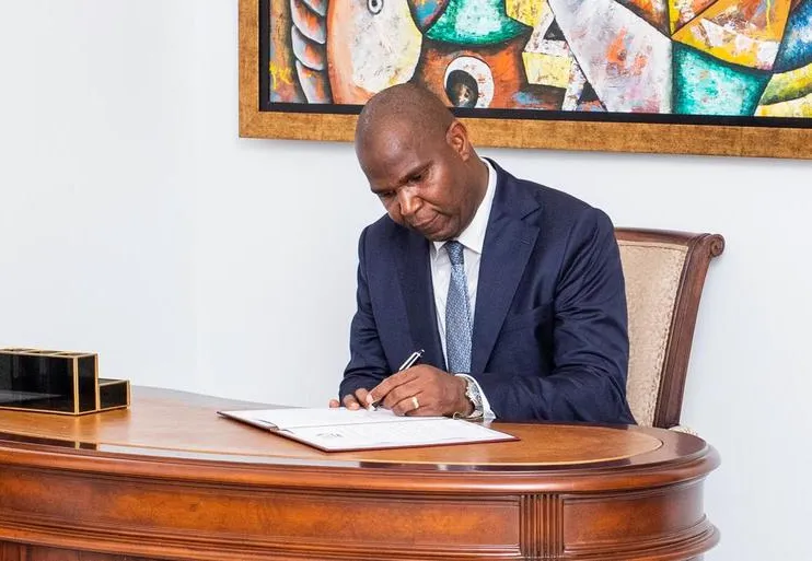 Reforma histórica em Moçambique: menos ministérios, mais eficiência
