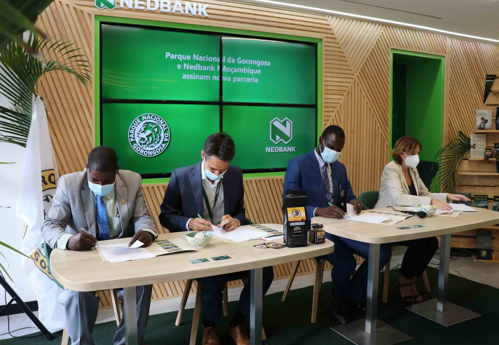 Parque Nacional da Gorongosa e Nedbank Moçambique assinam nova parceria