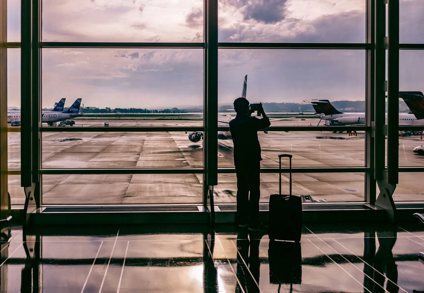 O impacto do sector da aviação no crescimento económico e no turismo